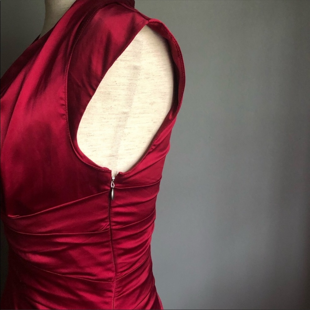 Express Dress - Picture 4 of 9